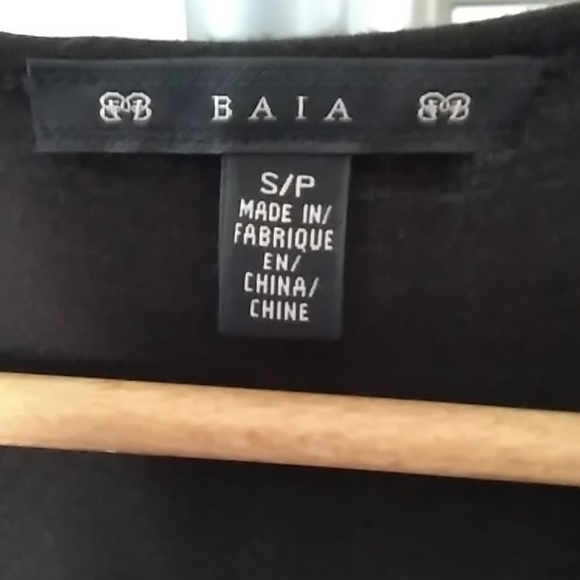 ⭐️Host Pick⭐️BAIA Drape Front Tee BUNDLE - Picture 3 of 12